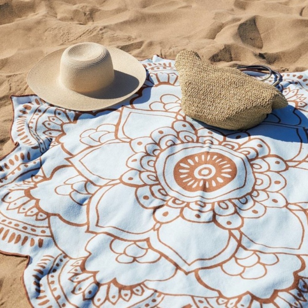•VIX PAUL HERMANNY• SOLD OUT LOTUS SHAPED TOWEL